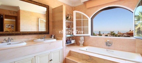 4 غرف نوم منزل في Estepona, Spain رقم 118917 12