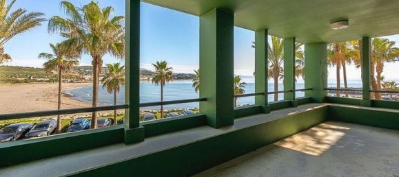 2 bedrooms Apartment in Cadiz, Spain No. 225399 2