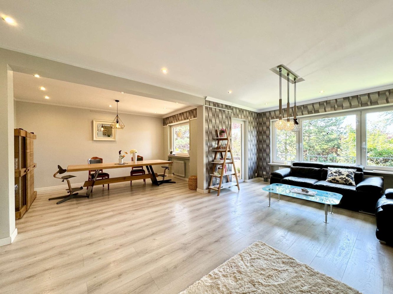 3 bedrooms Apartment in Hochtaunuskreis, Germany No. 24338