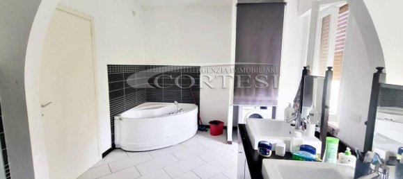 8-Zimmer Villa in Perugia, Italy, Nr. 33045 7