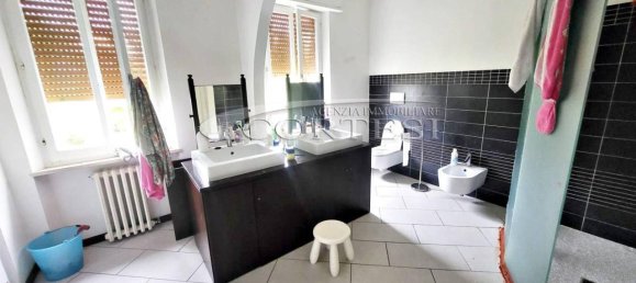 8-Zimmer Villa in Perugia, Italy, Nr. 33045 5