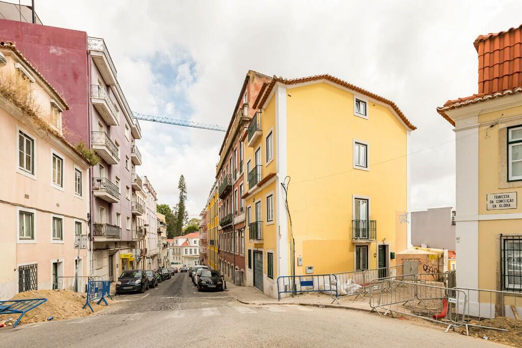 3 غرف نوم تاون هاوس في Lisbon, Portugal رقم 195250
