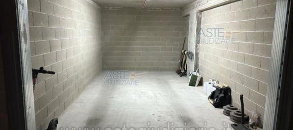 11 rooms House in Rome, Italy No. 31344 7