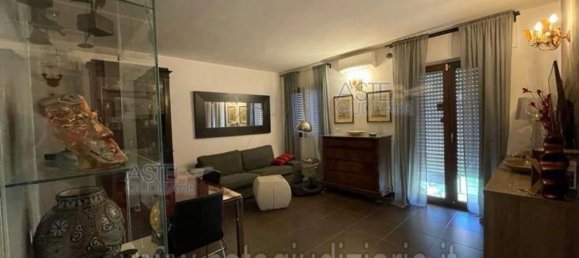 11 rooms House in Rome, Italy No. 31344 8