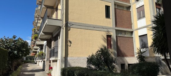 3-salle Appartement à Catania, Italy No. 46279 3