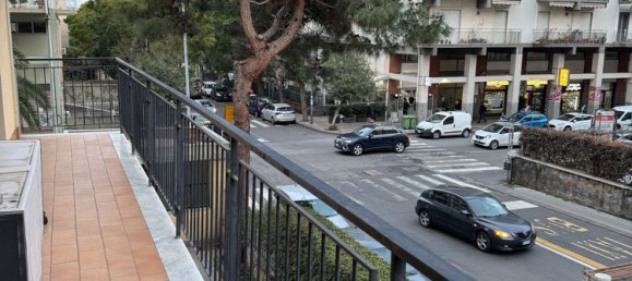 3-salle Appartement à Catania, Italy No. 46279 10