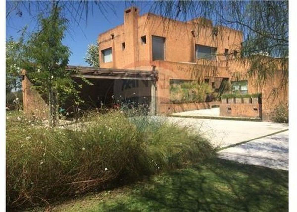 3 bedrooms House in Pilar, Argentina No. 52013