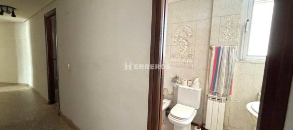 4 Schlafzimmer Wohnung in Logrono, Spain, Nr. 142449 17