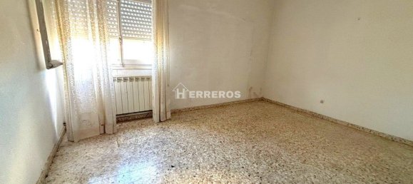 4 Schlafzimmer Wohnung in Logrono, Spain, Nr. 142449 20