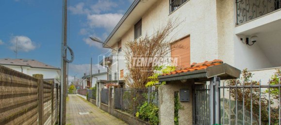 5 Schlafzimmer Villa in Castellanza, Italy, Nr. 10874 41