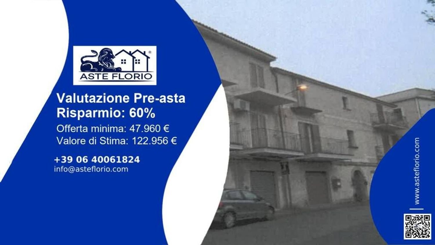 3 rooms Apartment in Paola, Italy No. 42458