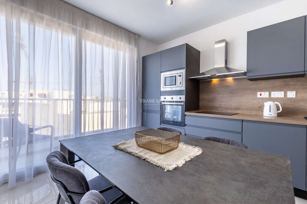 Квартира с 1 спальней в Пьета, Мальта № 4904