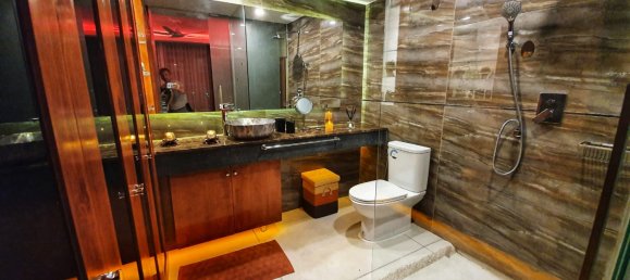 4 bedrooms Villa in Pattaya, Thailand No. 20093 24