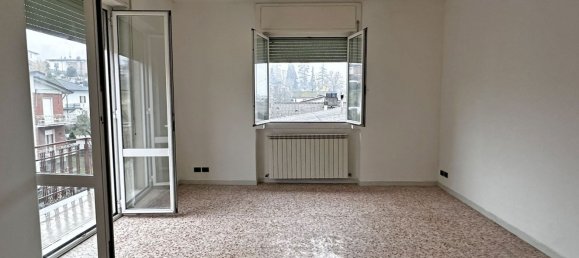 4 rooms Apartment in Ponte dell'Olio, Italy No. 85658 2