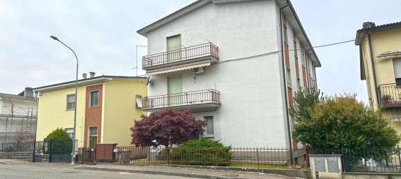 4 rooms Apartment in Ponte dell'Olio, Italy No. 85658 26