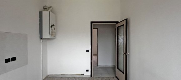 4 rooms Apartment in Ponte dell'Olio, Italy No. 85658 11