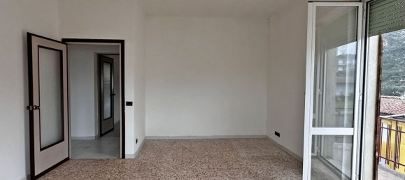 4 rooms Apartment in Ponte dell'Olio, Italy No. 85658 6