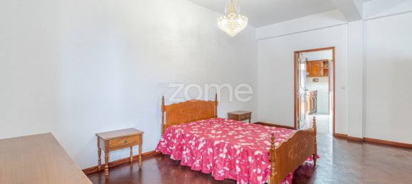 Дом с 4 спальнями в Фуншал, Португалия № 88298 7