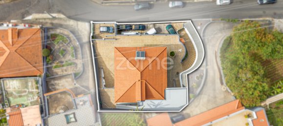 Дом с 4 спальнями в Фуншал, Португалия № 88298 35