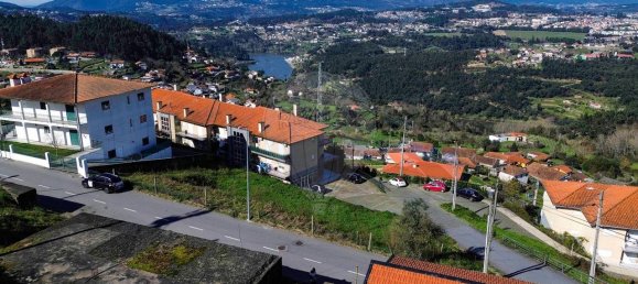 Casa de 3 dormitorios en Souselo, Portugal No. 185599 7