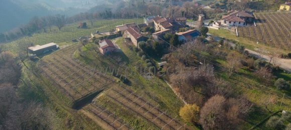 8-Zimmer Haus in Negrar, Italy, Nr. 195375 3