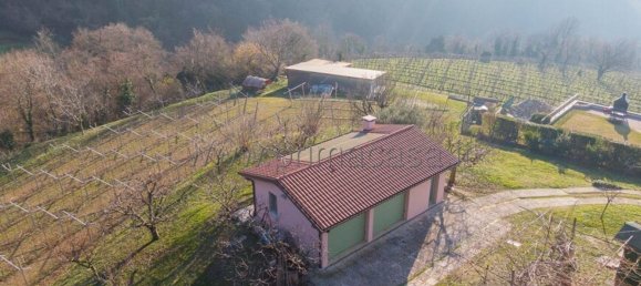 8-Zimmer Haus in Negrar, Italy, Nr. 195375 4