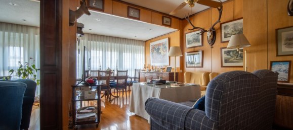 4 chambres Appartement à Madrid, Spain No. 191384 3