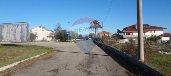 1غرفة قطعة أرض في Miglianico, Italy رقم 131573 7