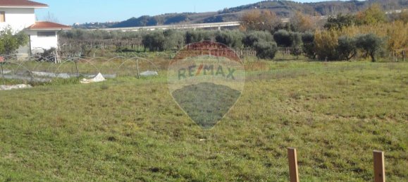 1غرفة قطعة أرض في Miglianico, Italy رقم 131573 2