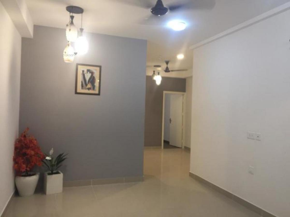 3 bedrooms House in Noida, India No. 64944