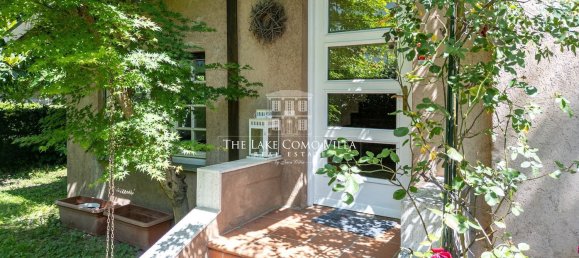 Дом с 3 комнатами в Комо, Италия № 238776 25