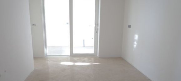 Apartamento de 3 dormitorios en Tay Ho, Vietnam No. 6988 3