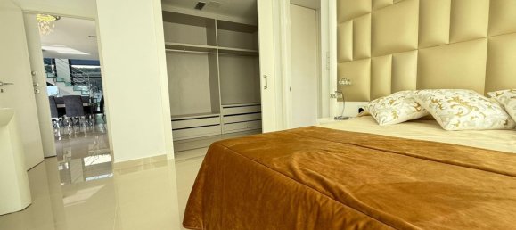 5 bedrooms Villa in San Miguel de Salinas, Spain No. 177213 14