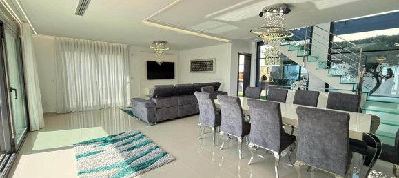 5 bedrooms Villa in San Miguel de Salinas, Spain No. 177213 8