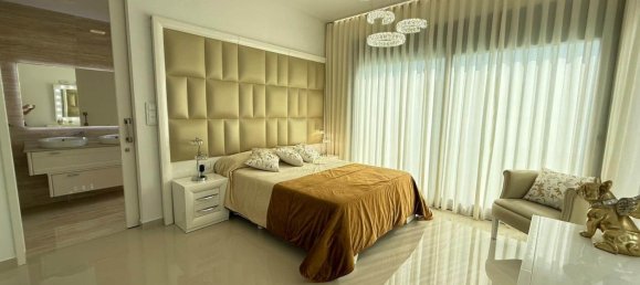 5 bedrooms Villa in San Miguel de Salinas, Spain No. 177213 13