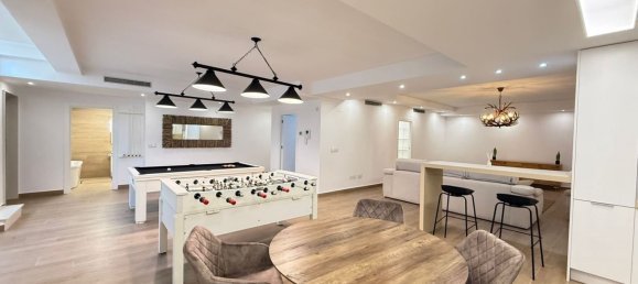 5 bedrooms Villa in San Miguel de Salinas, Spain No. 177213 3