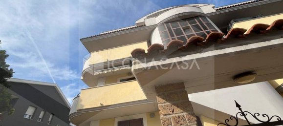 2-salle Appartement à Montesilvano, Italy No. 24018 12