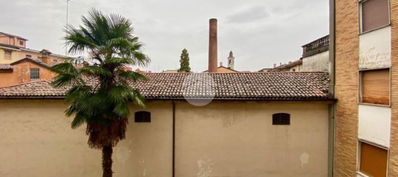 Квартира с 3 комнатами в Кремона, Италия № 87653 25