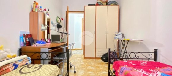 Квартира с 3 комнатами в Кремона, Италия № 87653 21