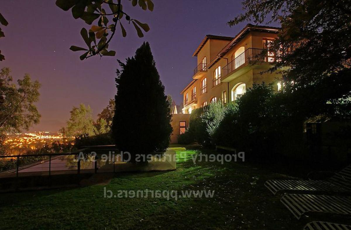 5 bedrooms House in Santiago, Chile No. 2939