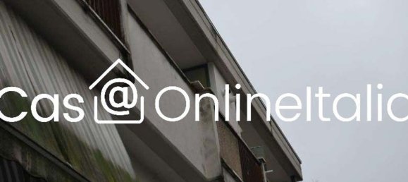 2 rooms Apartment in Perugia, Italy No. 7979 3