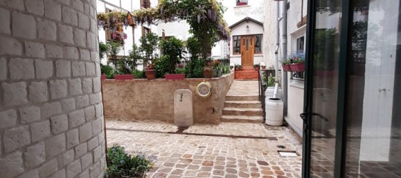 4 bedrooms House in Orleans, France No. 69797 20