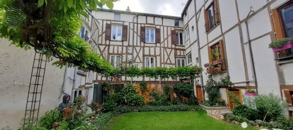 4 bedrooms House in Orleans, France No. 69797 23