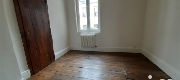 4 bedrooms House in Orleans, France No. 69797 9