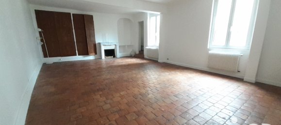 4 bedrooms House in Orleans, France No. 69797 5