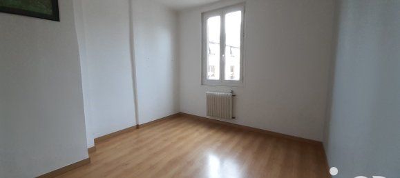 4 bedrooms House in Orleans, France No. 69797 17