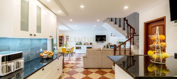 3 bedrooms House in Albufeira, Portugal No. 104204 9