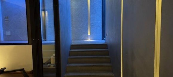 5 bedrooms Commercial property in Milan, Italy No. 240080 24