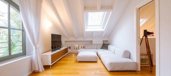 5 bedrooms Commercial property in Milan, Italy No. 240080 12