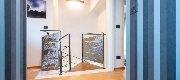 5 bedrooms House in Zimone, Italy No. 160312 82